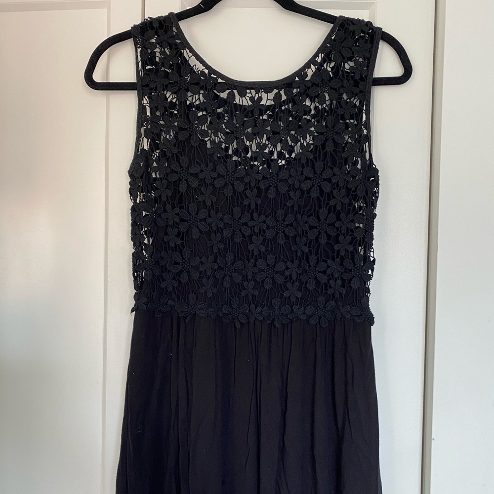 Vintage black dress with crocheted top